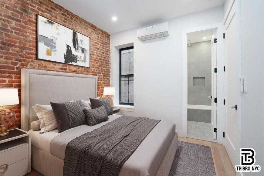 6215 Catalpa Ave - Photo 4 of 9