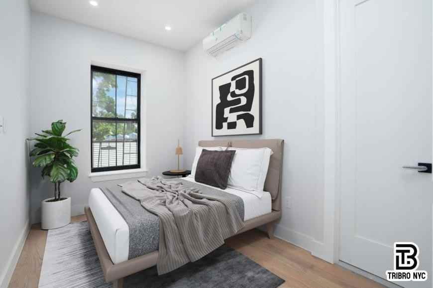 6215 Catalpa Ave - Photo 5 of 9