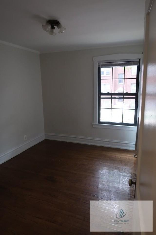 2617 W Gunnison St ## 25 - Photo 6 of 10