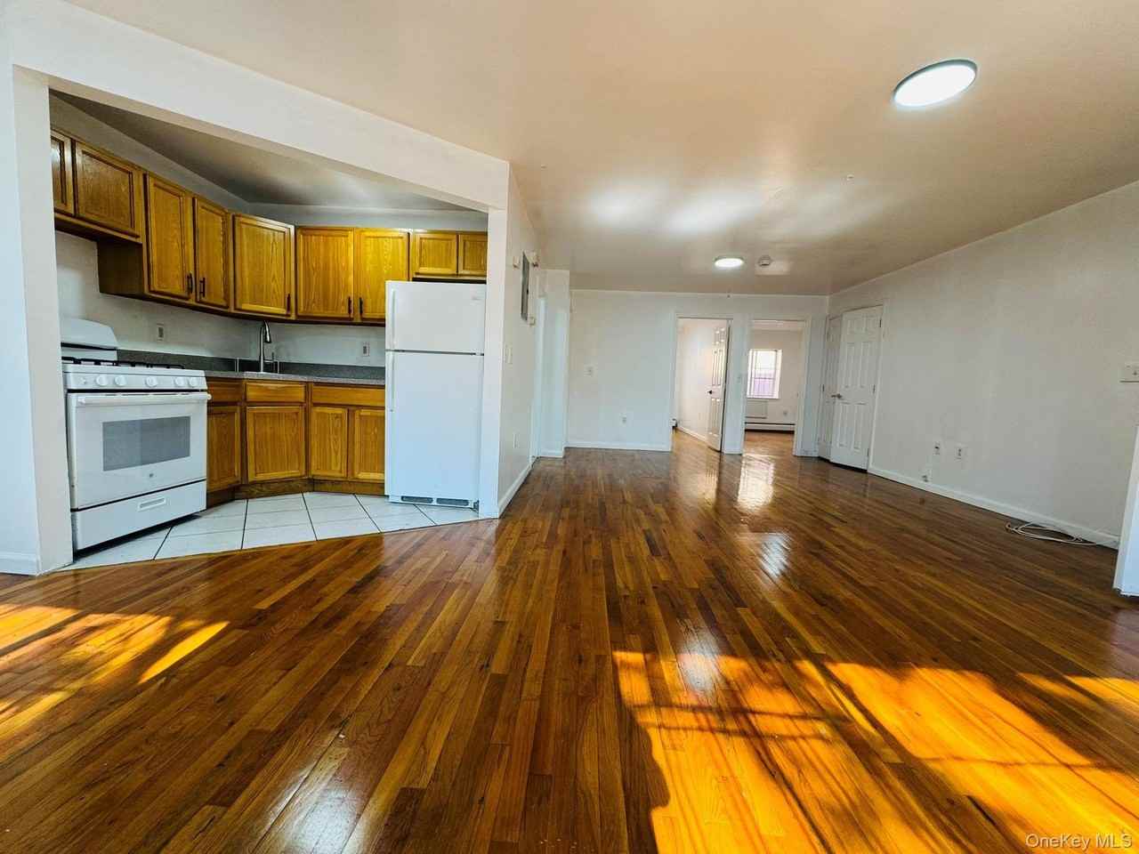 53 W 192nd St Apt 3a #3A - Photo 3 of 14