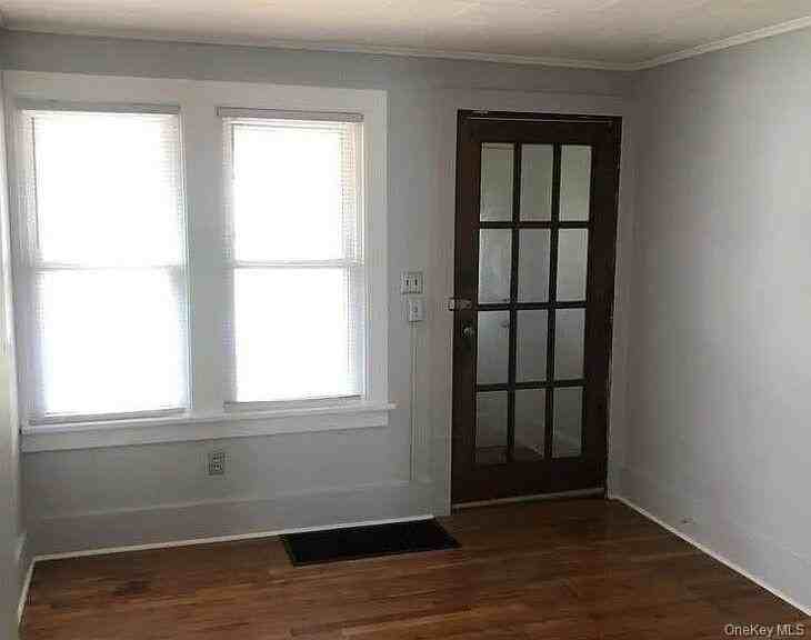 198 Knickerbocker Ave - Photo 2 of 13