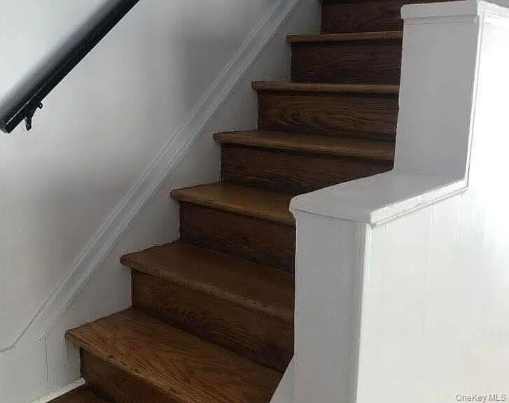 198 Knickerbocker Ave - Photo 5 of 13