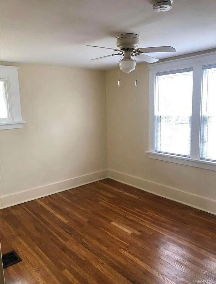 198 Knickerbocker Ave - Photo 7 of 13