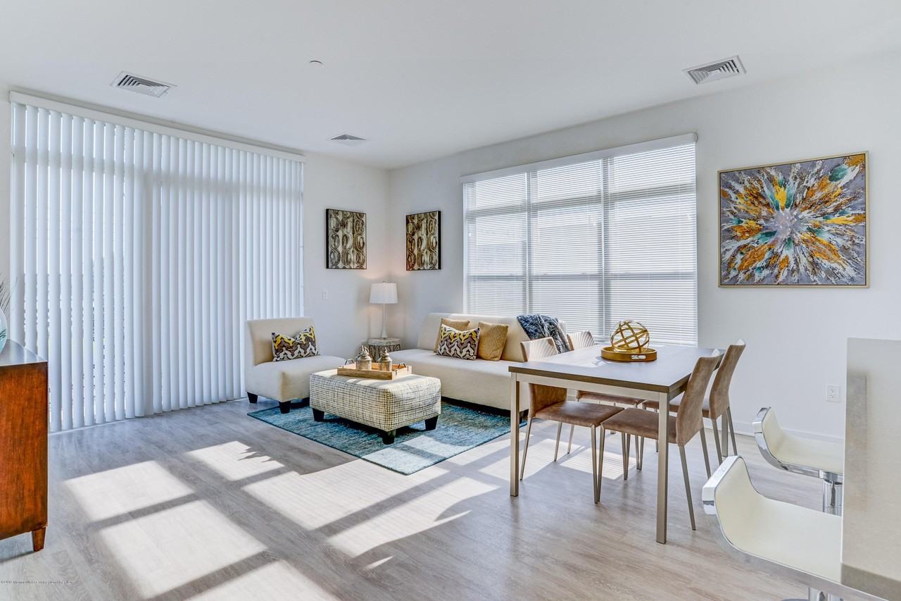 55 W Front St Apt 201 #201 - Photo 7 of 26