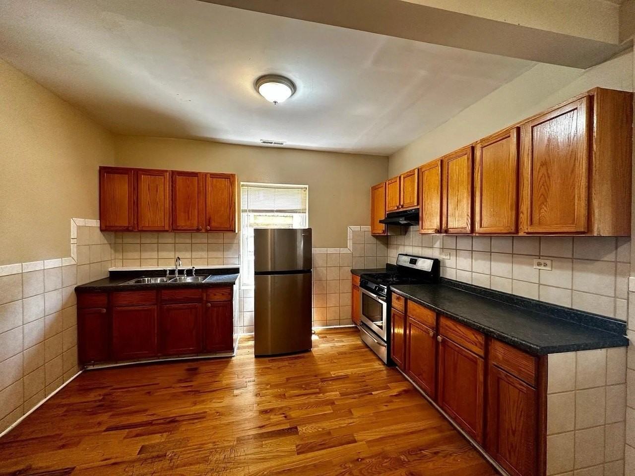 1528 North Avers Avenue #1S - Photo 5 of 7