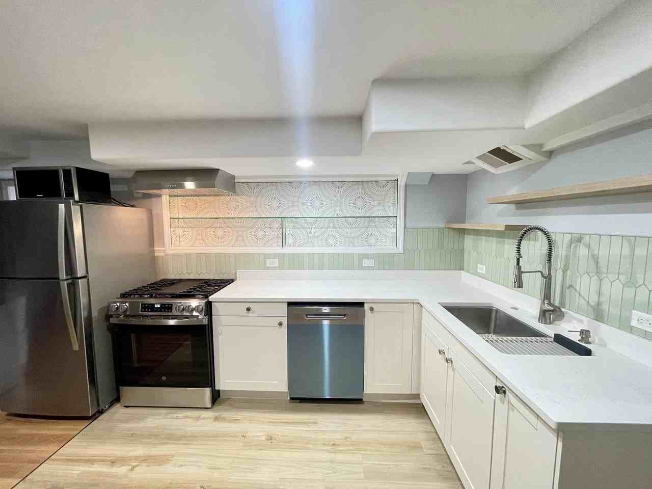 2112 North Sawyer Avenue #I - Photo 5 of 30