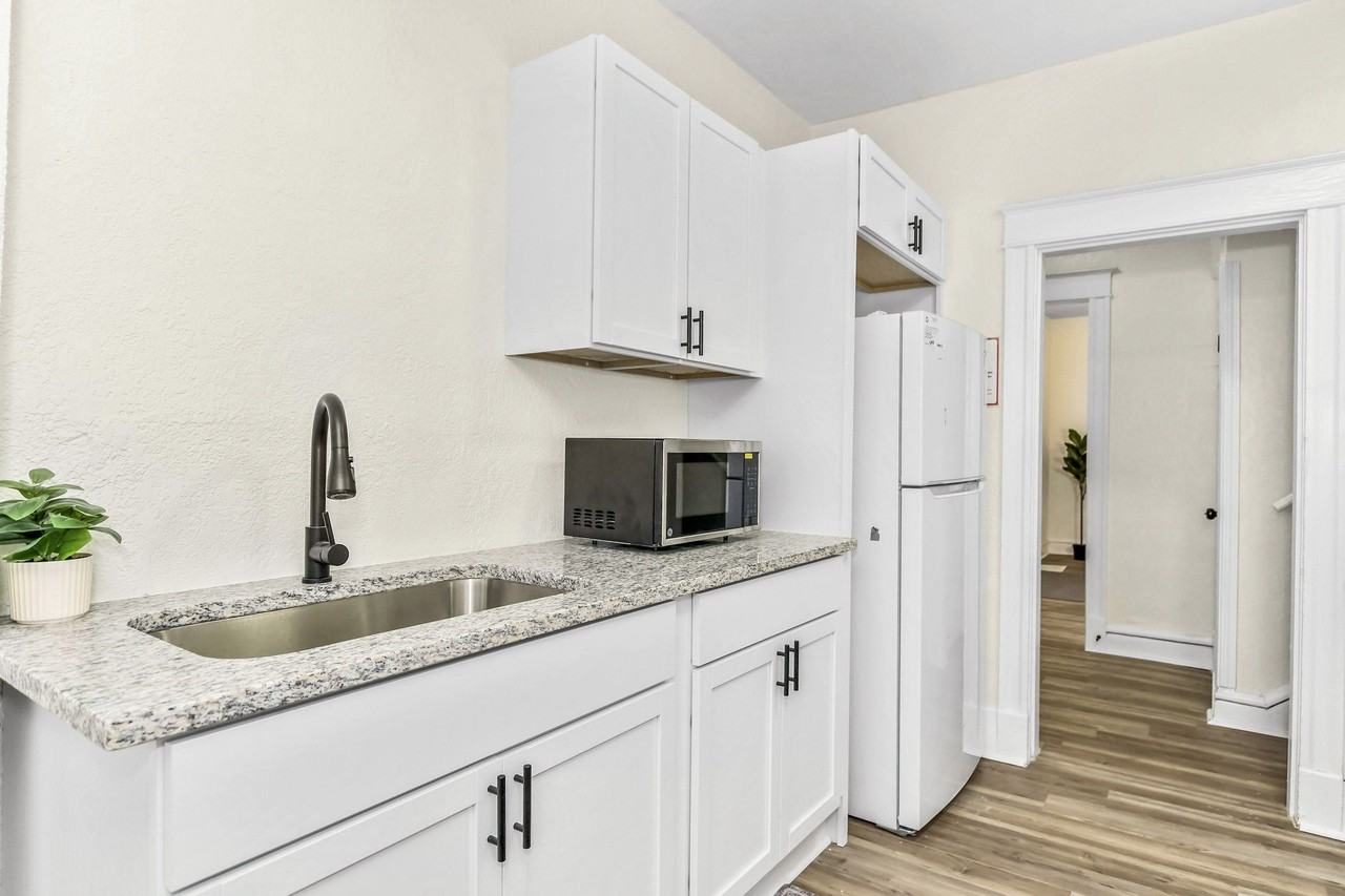 E 30th St - Photo 5 of 10