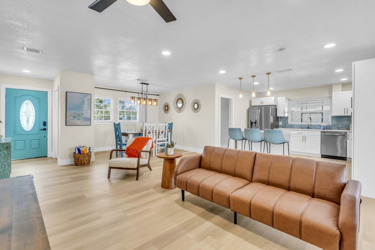 4311 123rd Street West - Photo 3 of 14