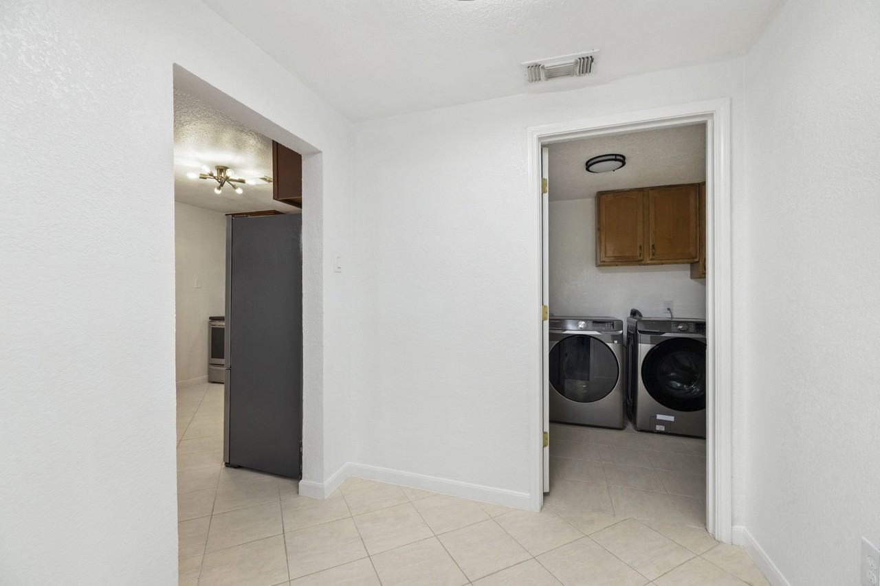 Saint Louis St - Photo 5 of 20