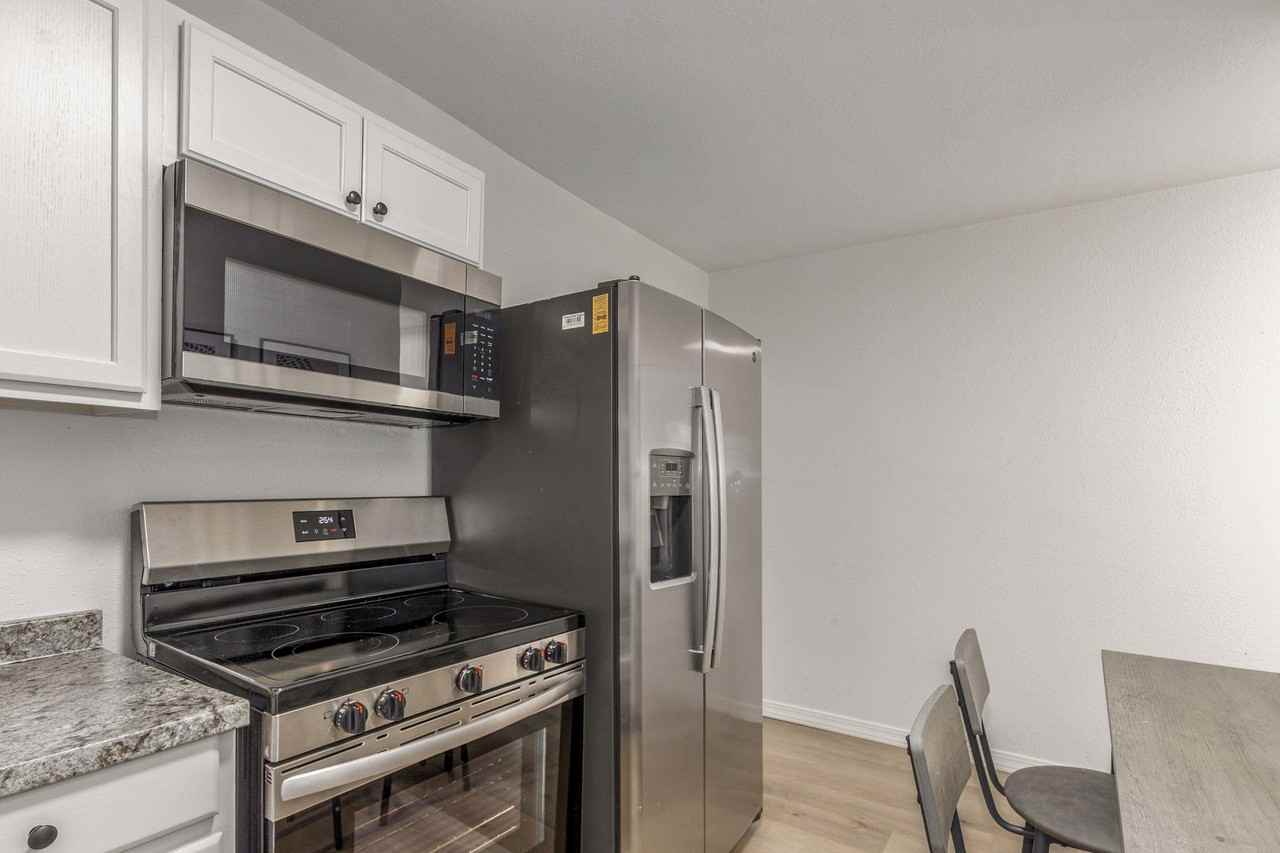 N 54th Dr - Photo 4 of 9