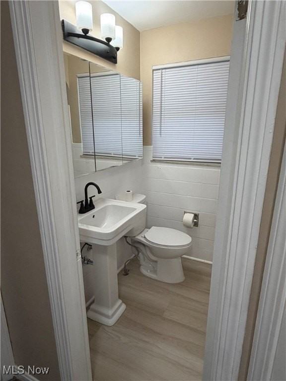 7470 Lanier Dr - Photo 6 of 10