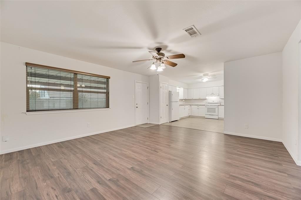 1017 Calcutta St - Photo 3 of 18