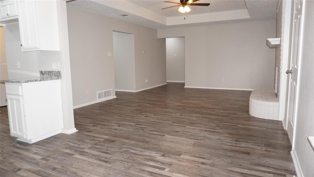 6412 Fairview Dr - Photo 4 of 14