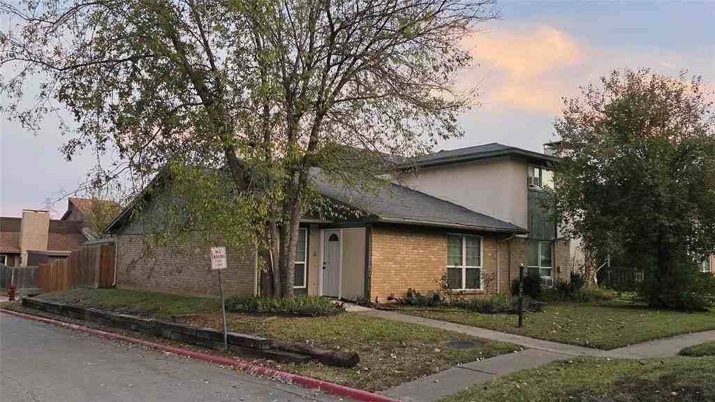 1402 S Carrier Pkwy #305 - Photo 2 of 27