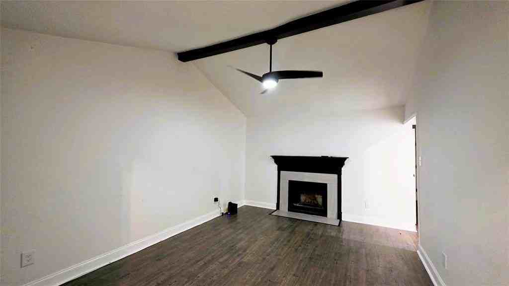 1402 S Carrier Pkwy #305 - Photo 6 of 27