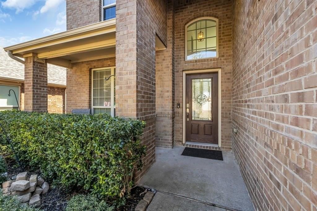 1711 Twin Hills Way - Photo 4 of 38