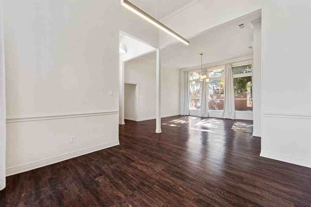 920 Cat Hollow Ct - Photo 6 of 40