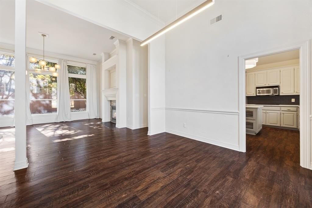 920 Cat Hollow Ct - Photo 7 of 40