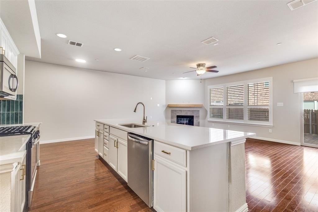 403 Teague Dr - Photo 7 of 25