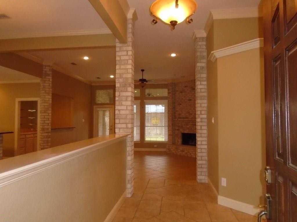 6905 Vista Ridge Ct - Photo 4 of 17