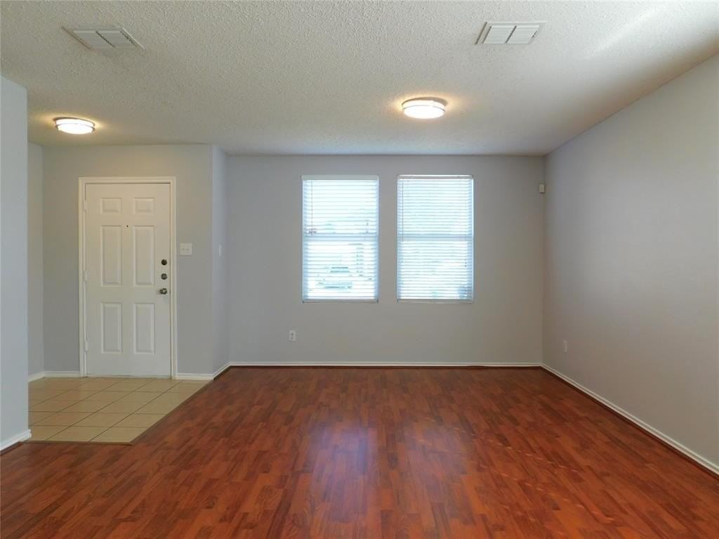 3620 Lipizzan Drive - Photo 6 of 31