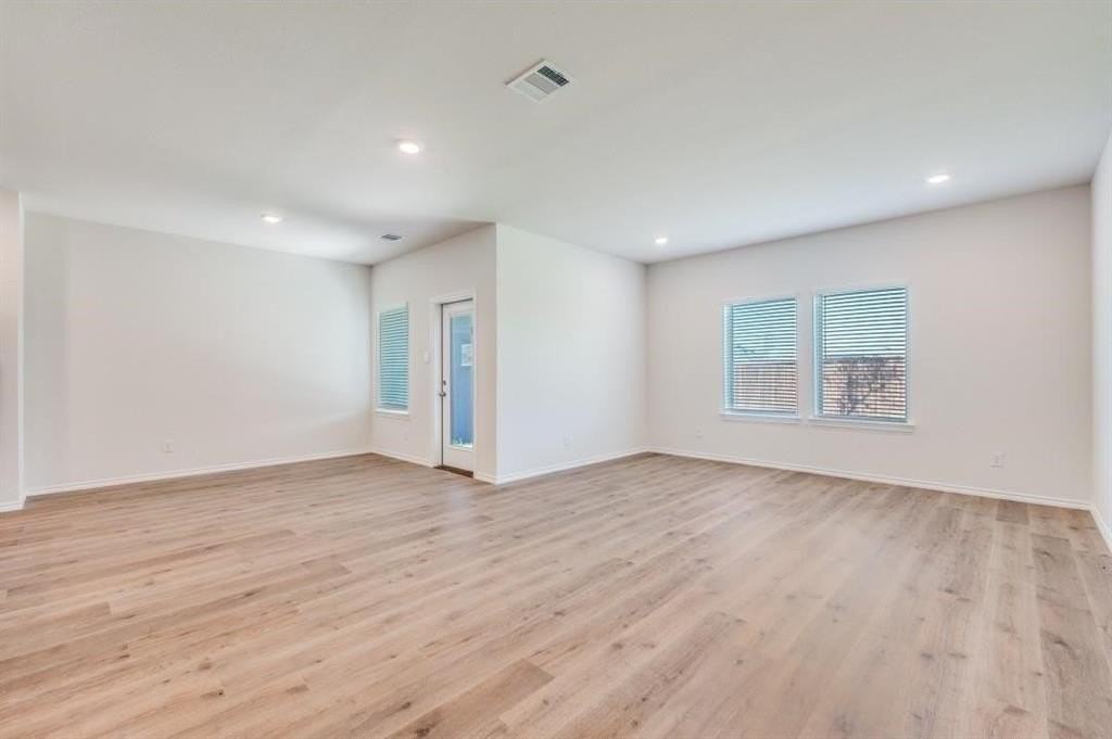 3924 River Rock Avenue - Photo 2 of 14