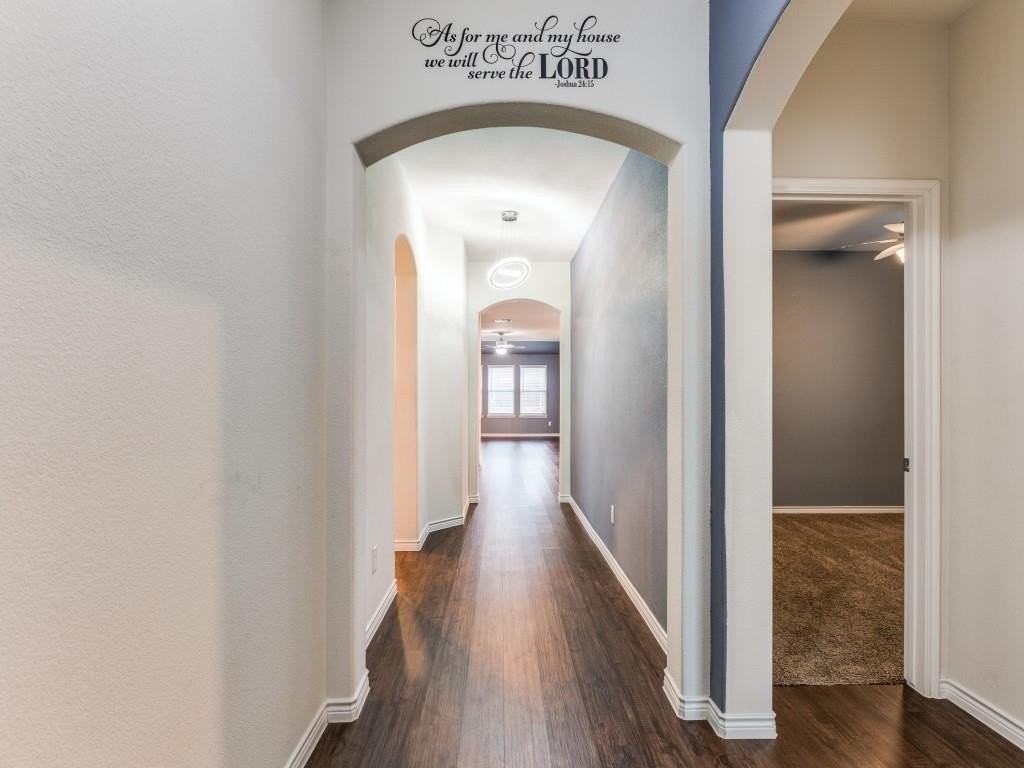 1117 Berry St - Photo 3 of 25