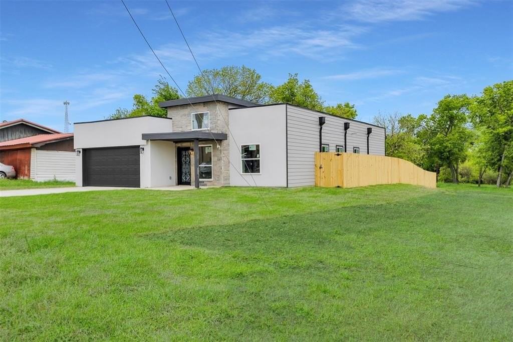 206 E Gilmer St - Photo 2 of 4