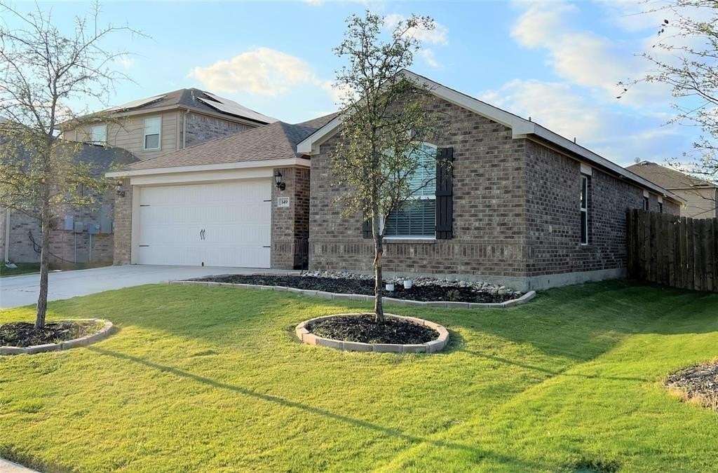 149 Aaron Street - Photo 2 of 16