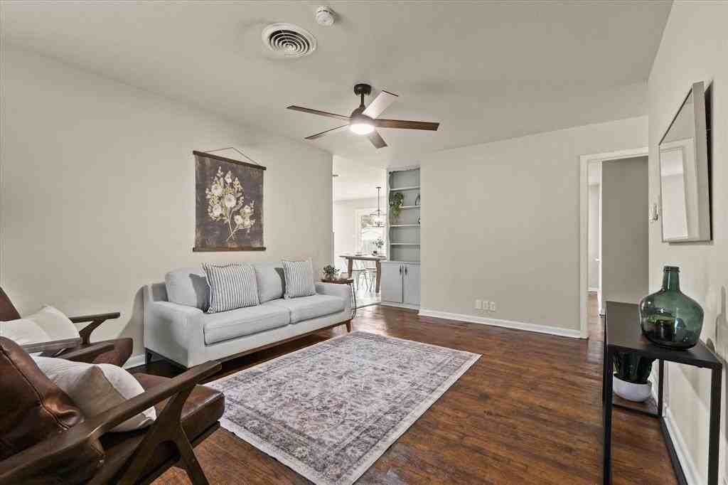 1716 Cordell St - Photo 5 of 18