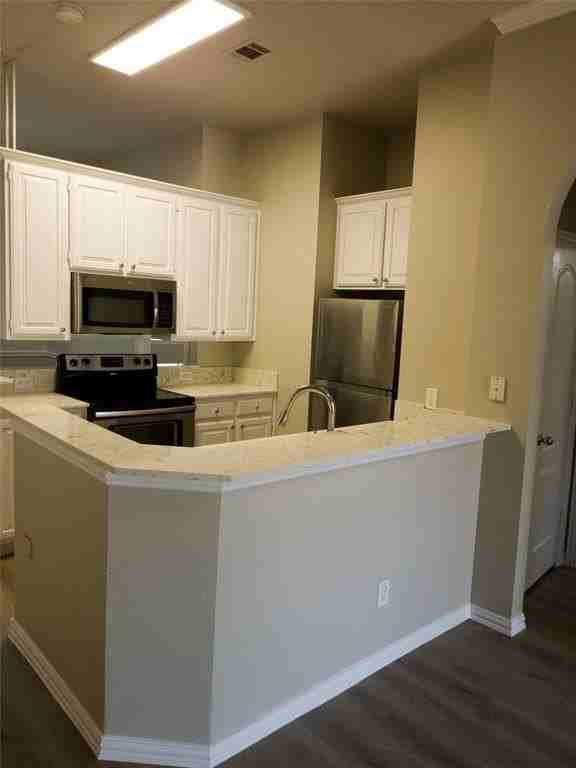 1501 Cedar Elm Dr #201 - Photo 7 of 23