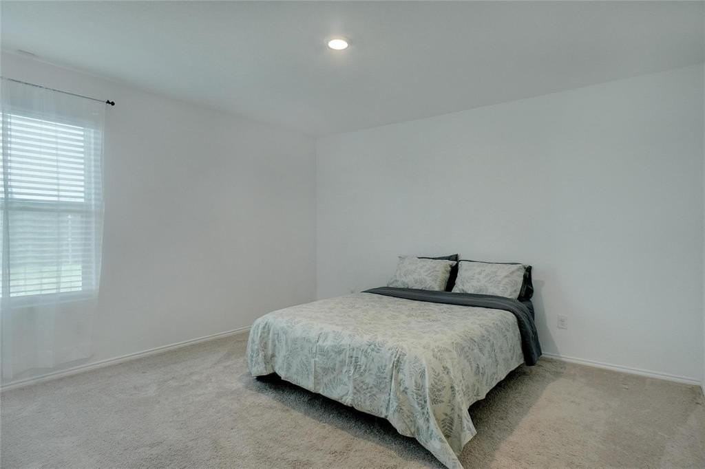 1527 Deerchase Drive - Photo 4 of 8