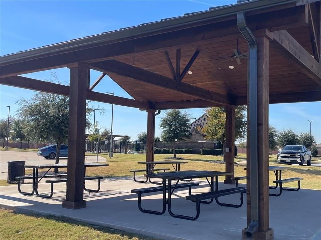 1527 Deerchase Drive - Photo 7 of 8