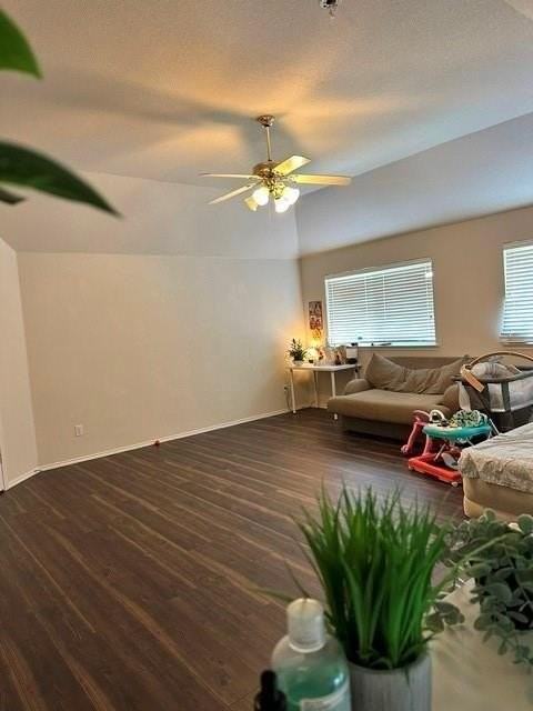 8113 Spring Peaks Dr - Photo 7 of 9