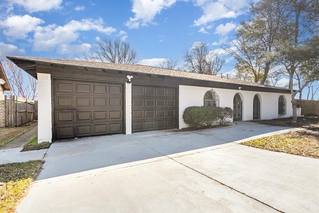 800 Overhill Court - Photo 4 of 26