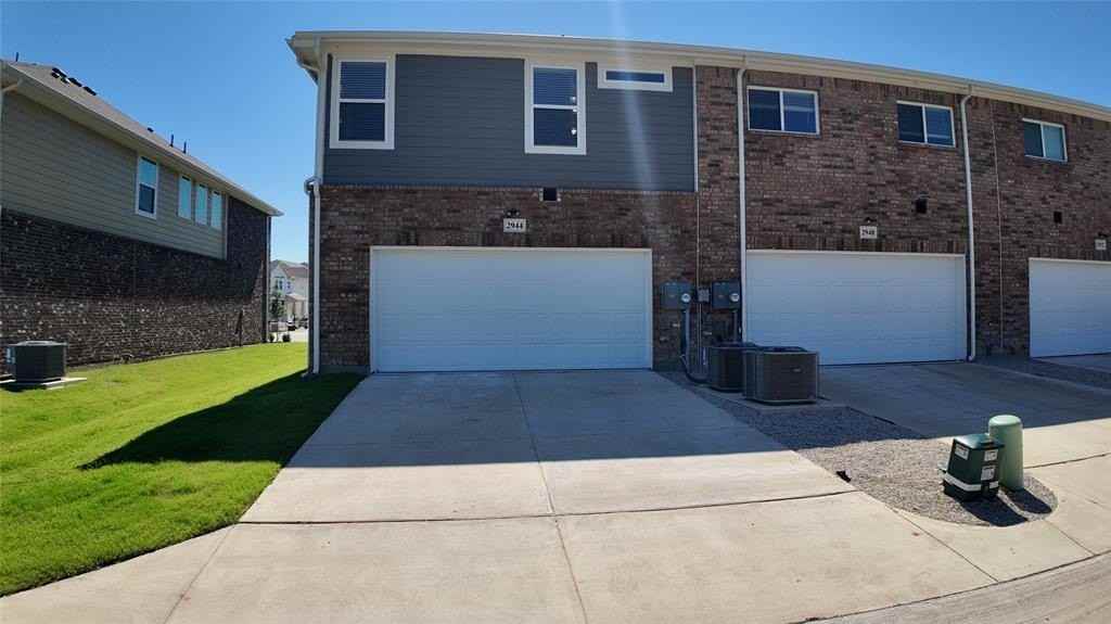 2944 Baneberry Ln - Photo 4 of 26