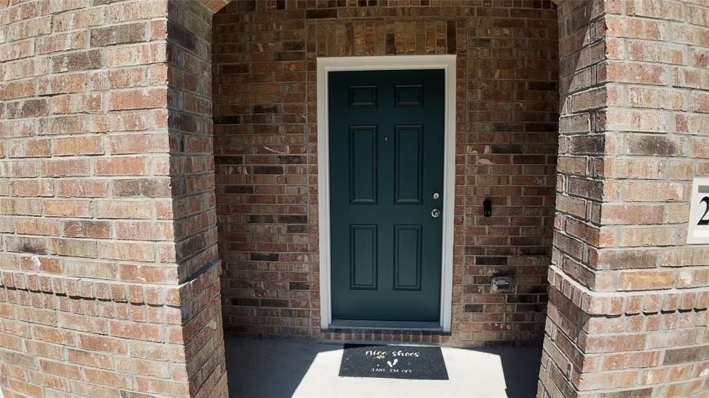 2944 Baneberry Ln - Photo 5 of 26