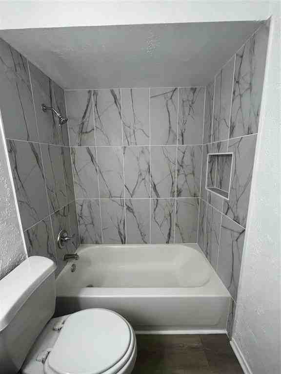 916 Tulip Trail - Photo 3 of 16