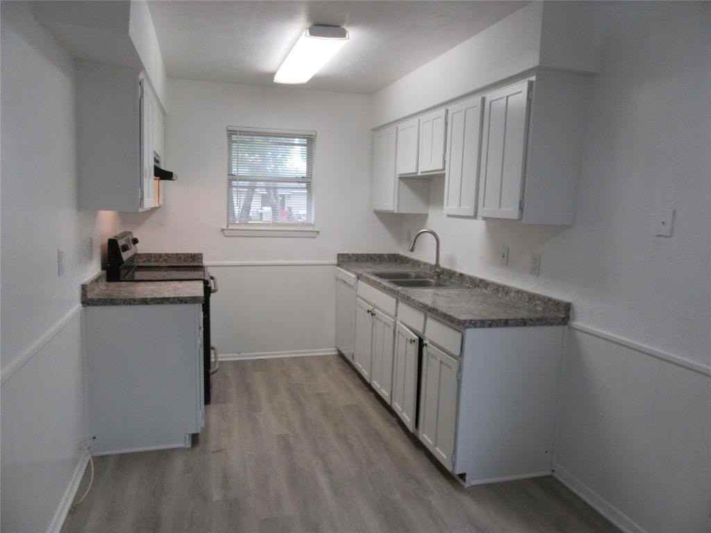 916 Tulip Trail - Photo 7 of 16