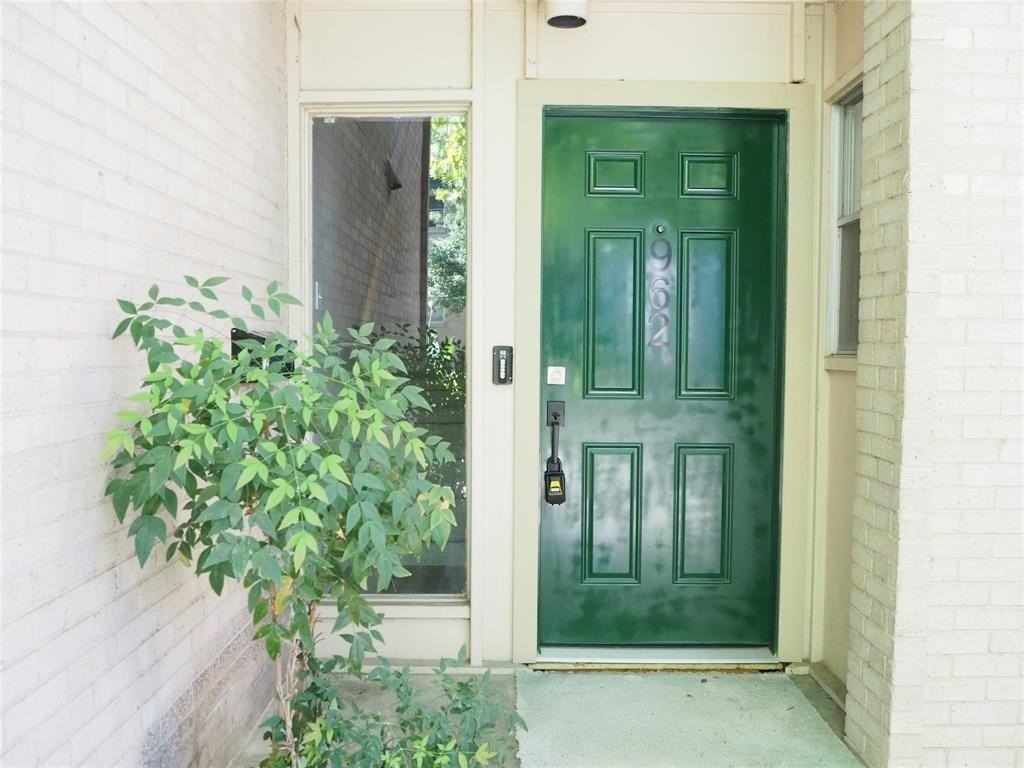 962 South Weatherred Drive - Photo 3 of 21