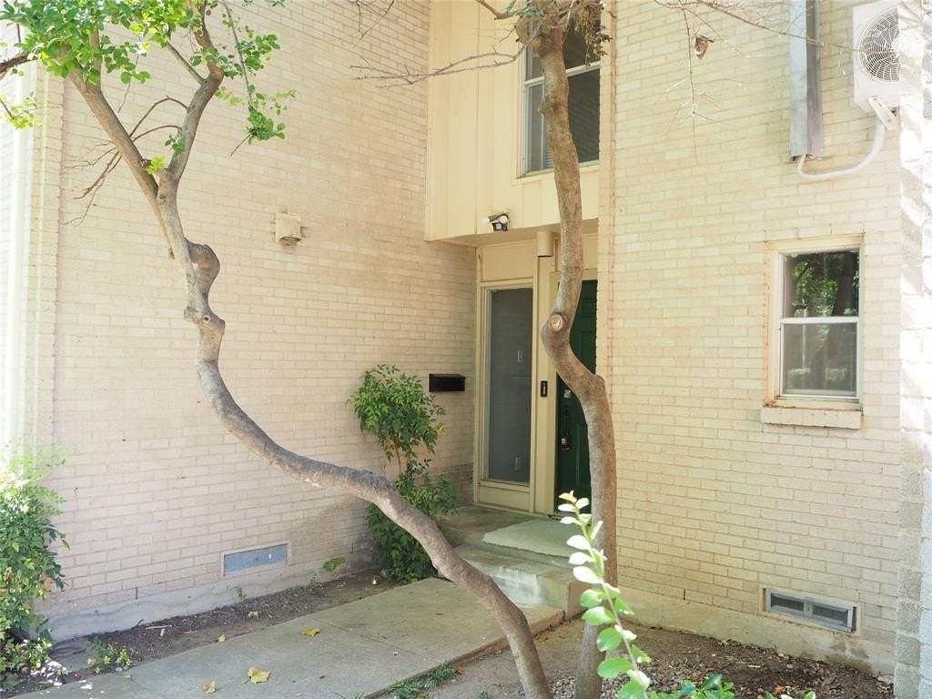 962 South Weatherred Drive - Photo 4 of 21