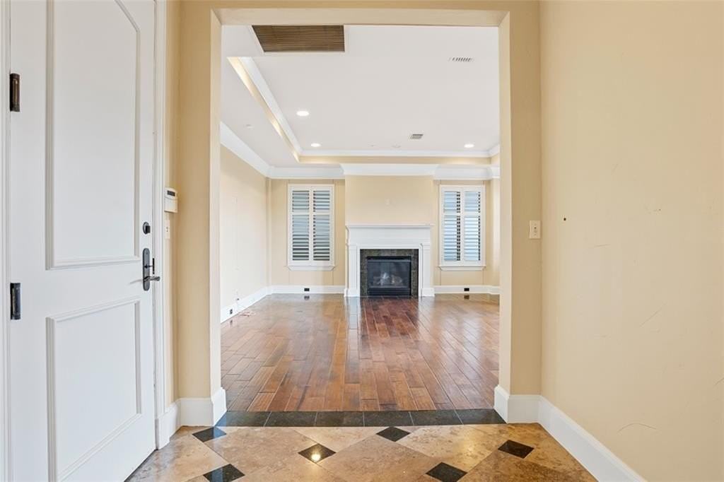 501 Samuels Ave #320 - Photo 6 of 39