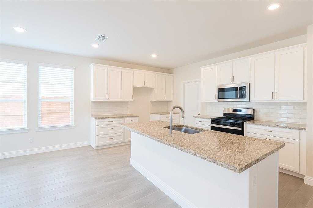 3408 Etta Terrace - Photo 5 of 14