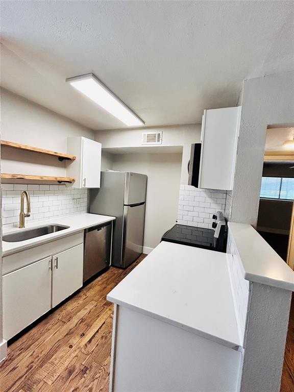 2211 S Vernon Ave #207 - Photo 4 of 19