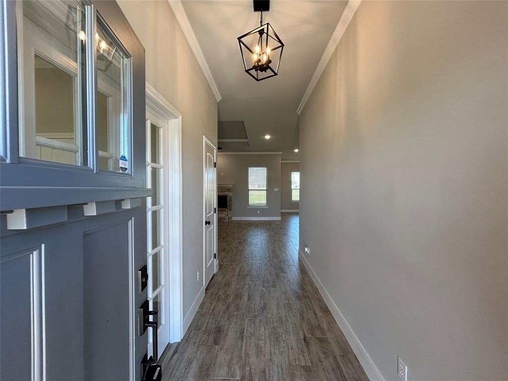 1025 Katie Court - Photo 5 of 33