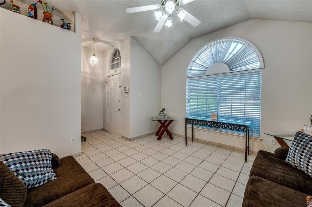 9120 River Trails Blvd - Photo 3 of 25