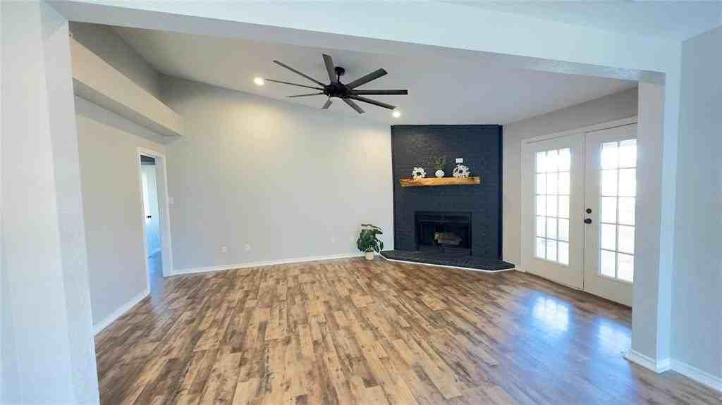 1902 La Fontaine Ln - Photo 3 of 13