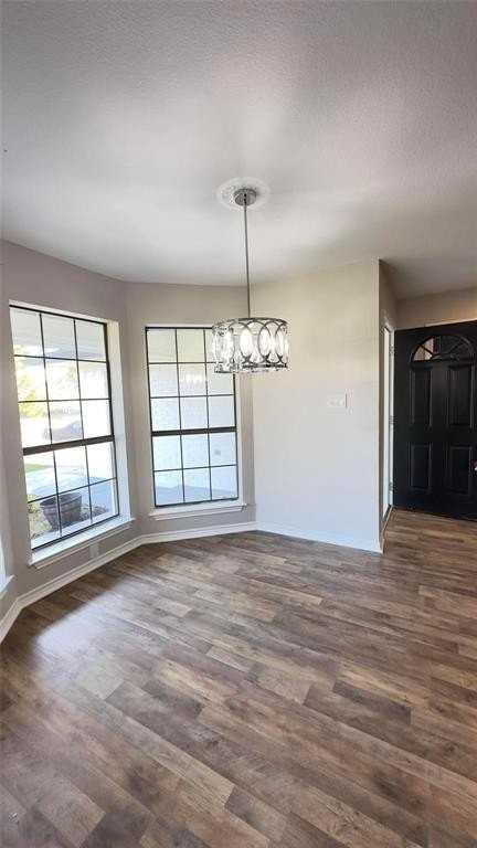 1902 La Fontaine Ln - Photo 5 of 13