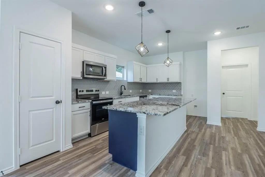 3228 Tuskegee St - Photo 6 of 18