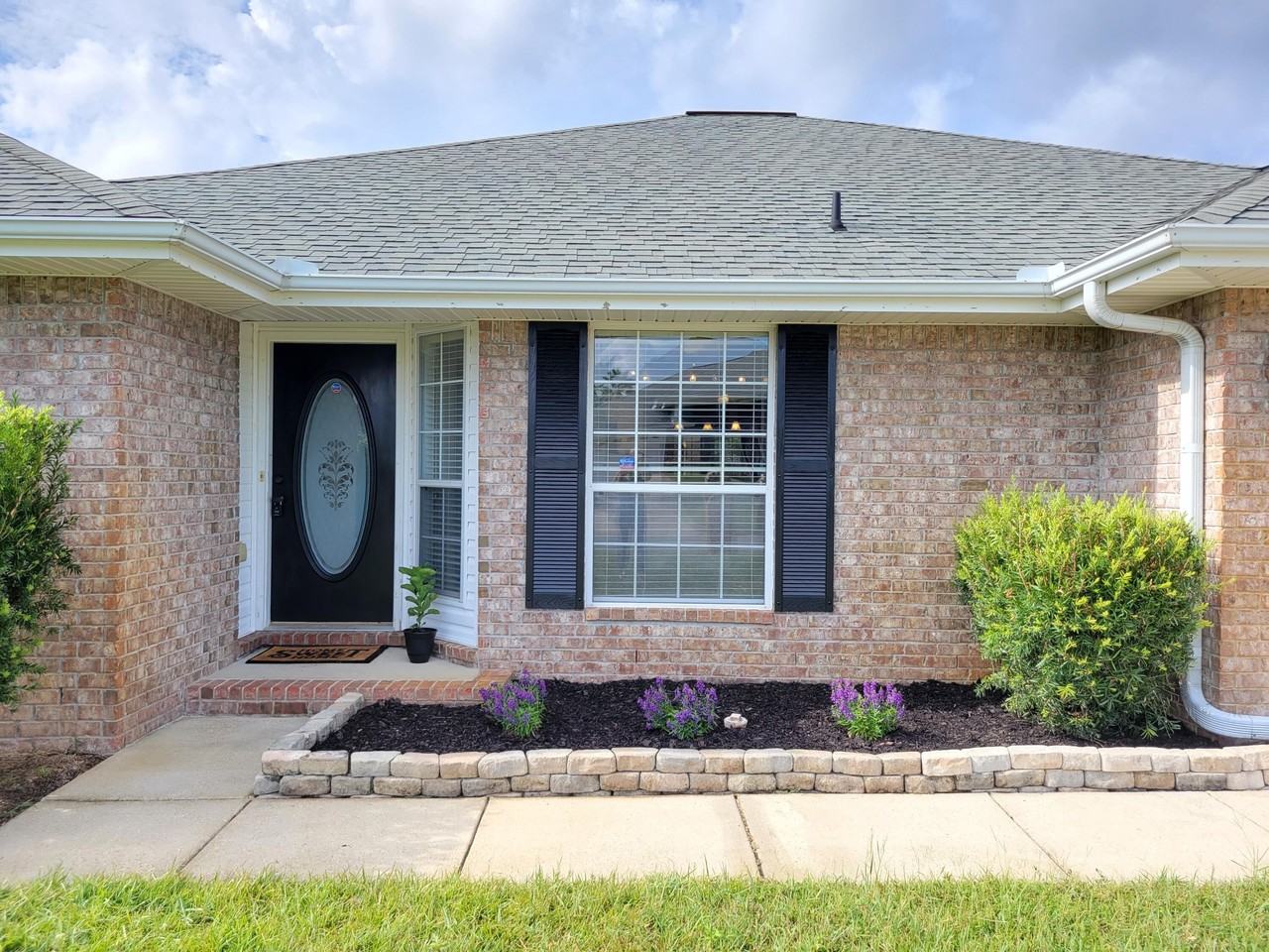 1318 Harrison Ave - Photo 2 of 20